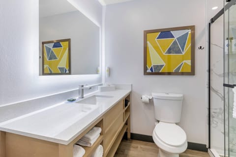 Blackout drapes, iron/ironing board, free cribs/infant beds, free WiFi