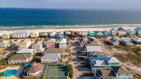 House, 4 Bedrooms | Beach