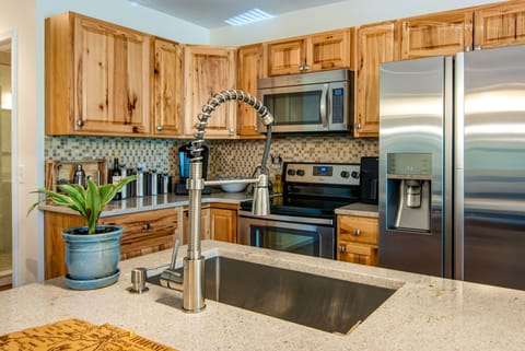 Carriage House | Private kitchen