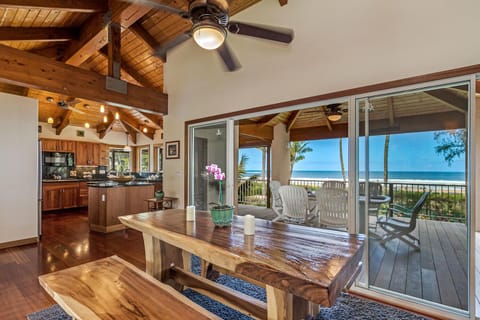 Eat, enjoy, relax in paradise!