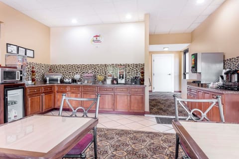 Free daily on-the-go breakfast