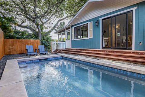 We hope you enjoy the pool and botanical garden-like setting!