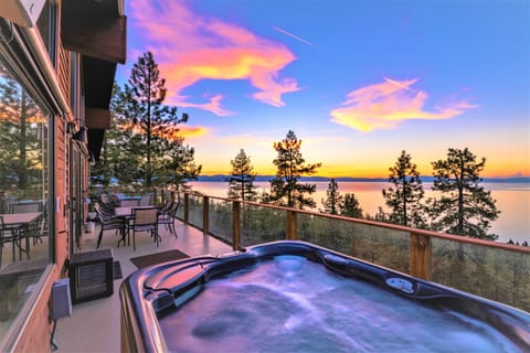 Lake View Deck with Hot Tub Experience Heaven on Earth