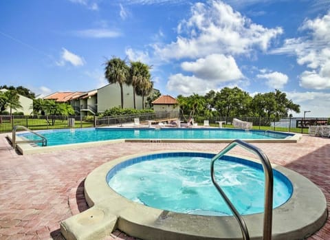 Extra Large Heated Saltwater Pool & Hot Tub