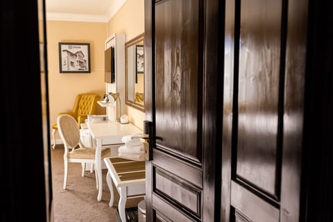 Superior Double or Twin Room | Hypo-allergenic bedding, memory foam beds, minibar, in-room safe