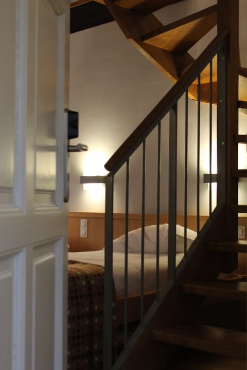 In-room safe, desk, laptop workspace, blackout drapes