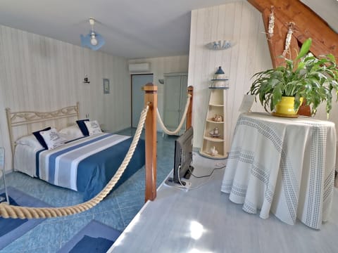 Luxury Double Room | 1 bedroom, premium bedding, Select Comfort beds, in-room safe