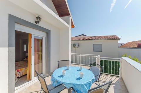 Apartment (A1) | Terrace/patio