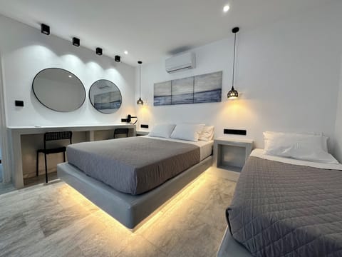 Premium Apartment | In-room safe, desk, iron/ironing board, free WiFi