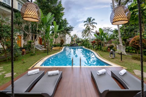 2 outdoor pools, pool umbrellas, sun loungers