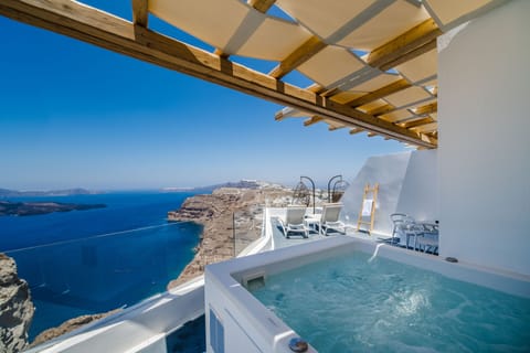 Private spa tub