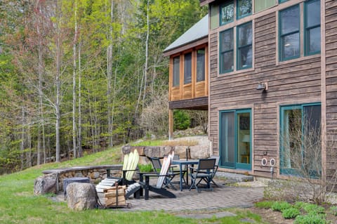 Jackson Vacation Rental | 3BR | 3.5BA | 2,200 Sq Ft | Stairs to Access