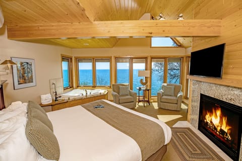 Superior Suite | Premium bedding, individually decorated, individually furnished