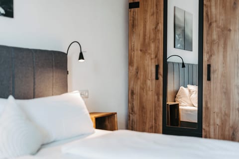 Double Room | 1 bedroom, desk, free WiFi, bed sheets