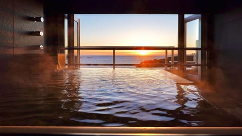 (Nagitei) Sea View Japanese Style Twin-Bed room with hot spring, Non Smoking | In-room safe, WiFi (free), bed sheets