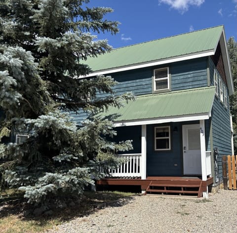 403 Whiterock_front image090825