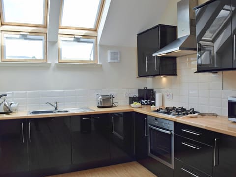 Contemporary kitchen | The Bothy, Fearnan, near Aberfeldy