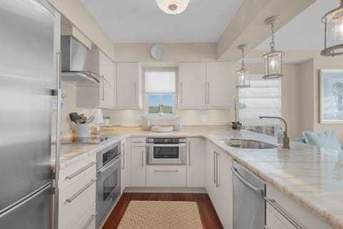 Great cooking space for the chef