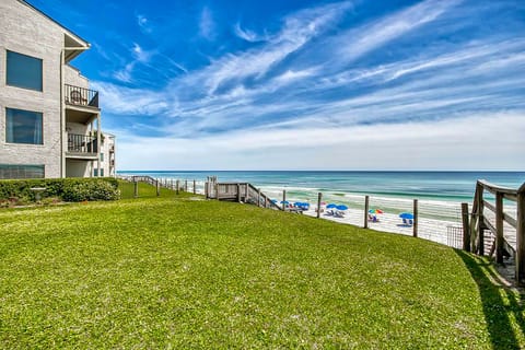 Grassy area to play on!