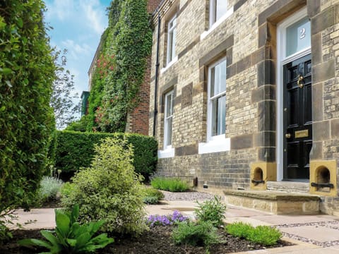 Lovely first floor apartment | The Old Police House - Bluelight Apartments, Saltburn-by-the-Sea