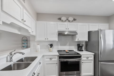 1st Floor | Kitchen Area