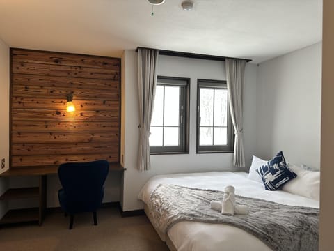 Double Room (203) | Bed sheets
