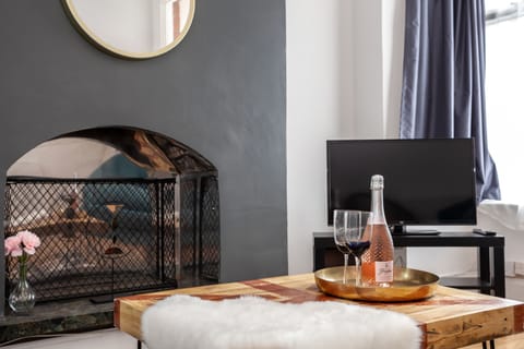 The Foxton House | Living room | Smart TV