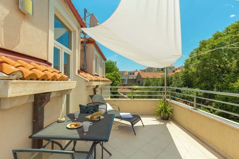 Apartment (1 Bedroom) | Exterior