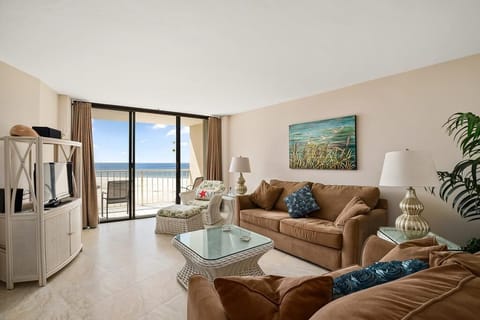 Great beach views from the living room, dining room and kitchen!