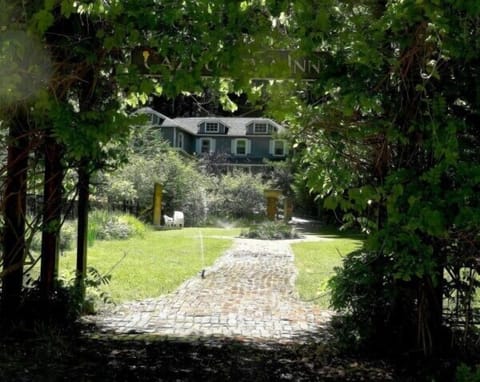 Country Estate in the heart of Sonoma Wine Country.