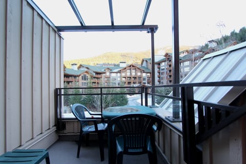 Superior Condo, 1 Bedroom, 2 Bathrooms | Balcony view