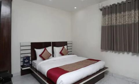 Rollaway beds, free WiFi