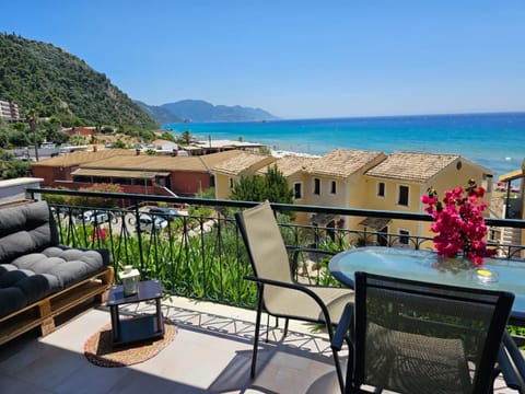 Apartment | Terrace/patio