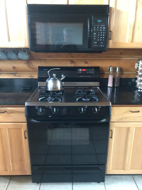 Nothing like a gas stove and oven... and a microwave for those lazy moments!