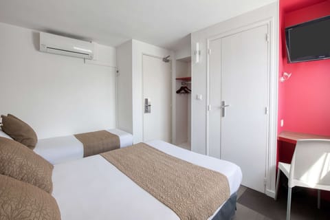 Standard Room, Multiple Beds, Non Smoking | Select Comfort beds, desk, laptop workspace, iron/ironing board