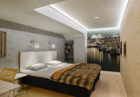Twin Room (Private Bathroom, No Windows) | Hypo-allergenic bedding, individually decorated, individually furnished