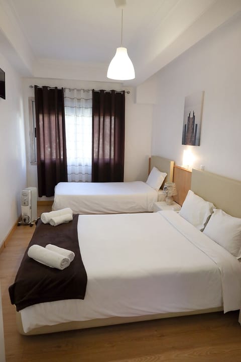 Triple Room, Private Bathroom | Egyptian cotton sheets, premium bedding, free WiFi, bed sheets