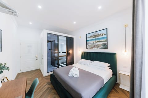 Classic Double Room | 1 bedroom, premium bedding, down comforters, Select Comfort beds