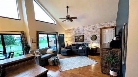 Open concept for easy entertaining!!!