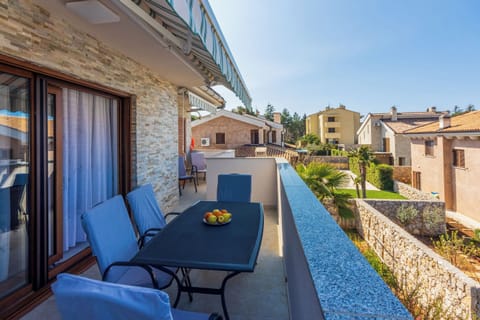 Apartment (A1) | Balcony