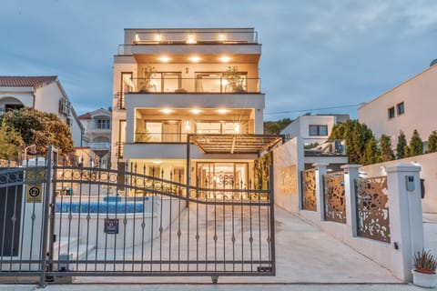 VILLA PALACE AL NERA 