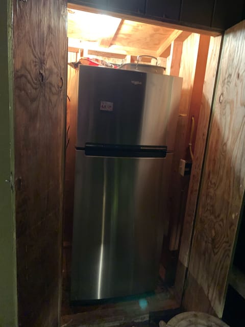 Refrigerator/Freezer purchased new in 2021