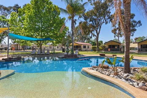 2 outdoor pools