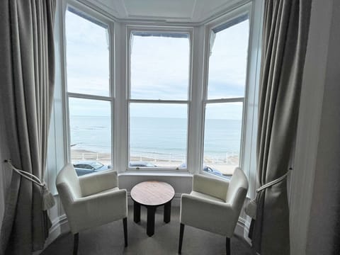 Family Room | Desk, iron/ironing board, free WiFi, bed sheets