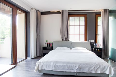 Economy Double Room | Blackout drapes, iron/ironing board, rollaway beds (surcharge)