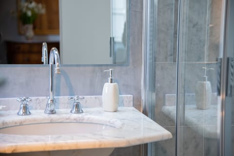 Double Room | Free WiFi