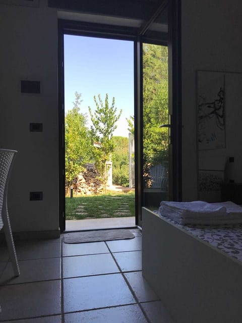 Double Room, Garden View | Blackout drapes, bed sheets