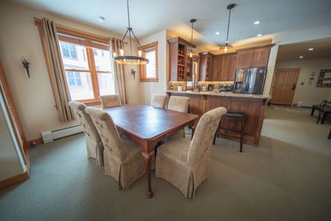 Casual dining space for everyone!