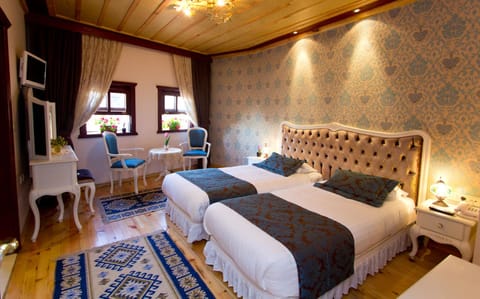 Superior Double or Twin Room | Premium bedding, down comforters, minibar, in-room safe