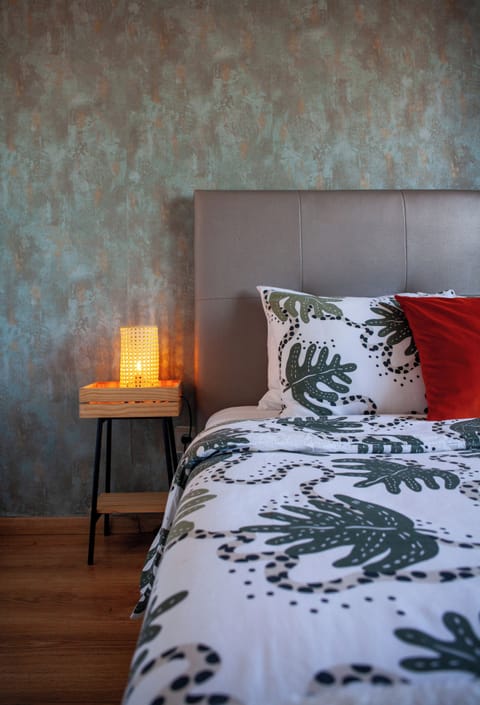 Cozy and welcoming bedroom 1